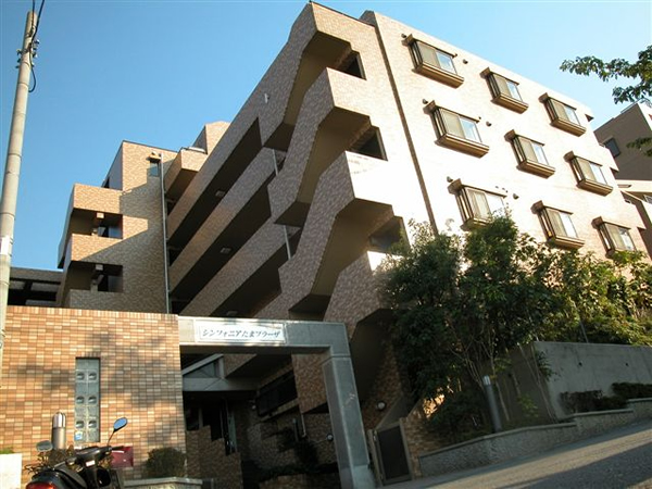 シンフォニアたまプラーザの外観