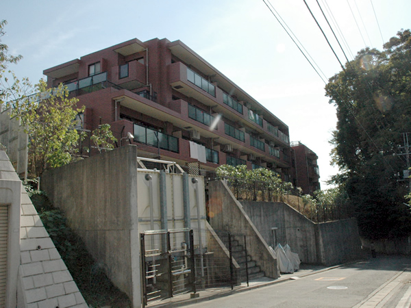 ライオンズマンション美しが丘の杜の外観