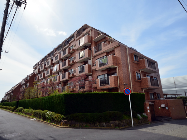 ソフトタウンたまプラーザの外観