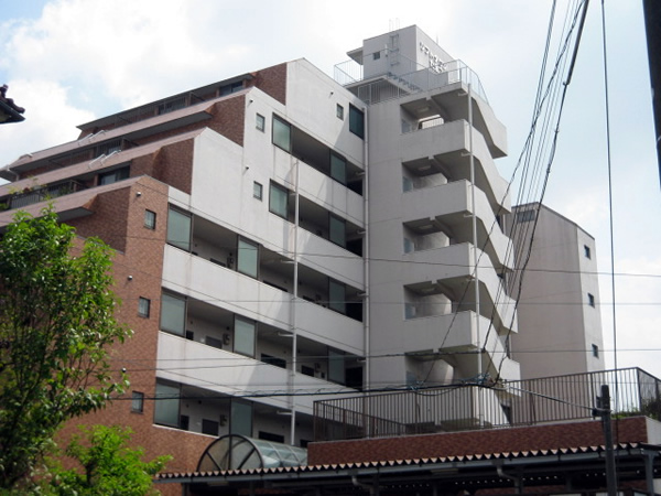 ソフトタウンたまプラーザの外観