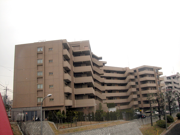 オーベル青葉台つつじが丘の外観