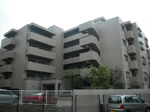 サーパス青葉台第2の外観