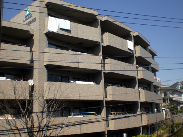 サーパス青葉台第2の外観