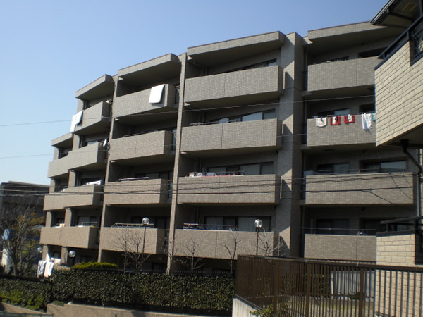 サーパス青葉台第2の外観