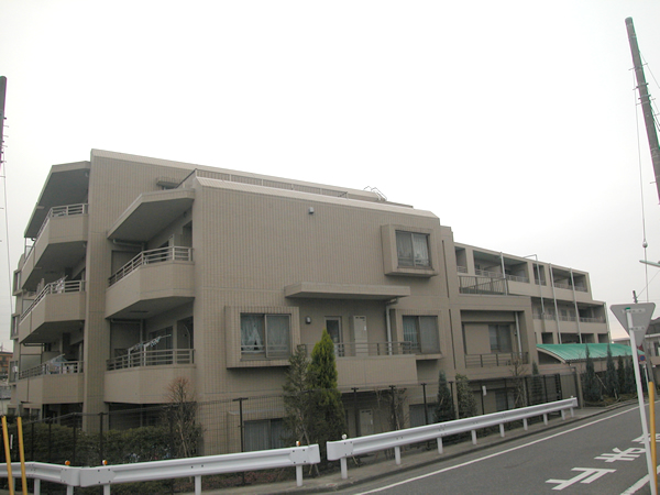 グランヒルズ青葉台の外観