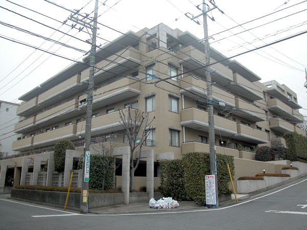 ハイコート青葉台の外観