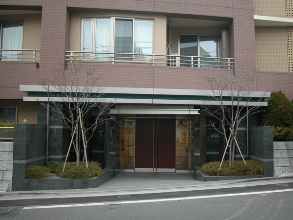 ヒルズ青葉台2丁目の外観