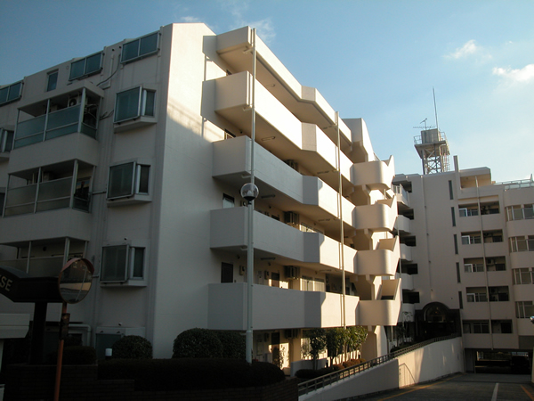 鷺沼ハイライズの外観