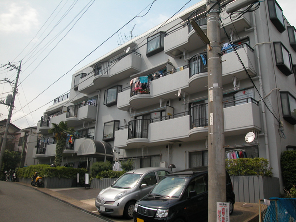 エクレール宮前平の外観