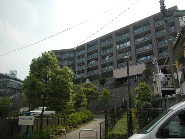 ライオンズマンション宮前平ヒルズの外観