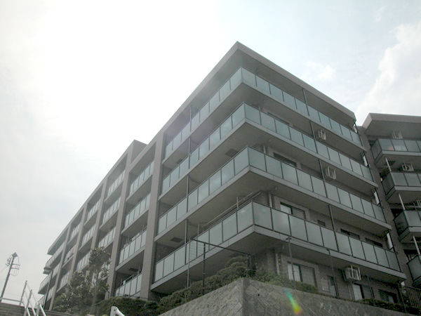 ライオンズマンション宮前平ヒルズの外観