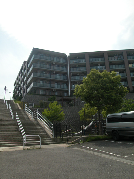 ライオンズマンション宮前平ヒルズの外観