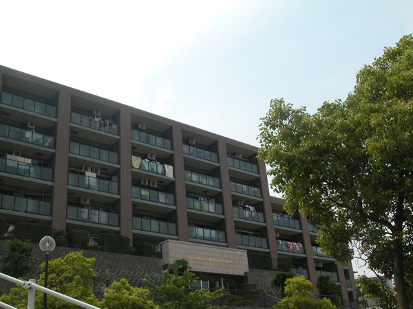 ライオンズマンション宮前平ヒルズの外観