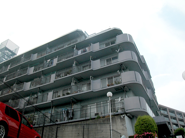 宮前平向ヶ丘スカイマンションの外観