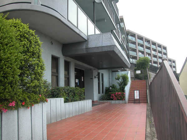 宮前平向ヶ丘スカイマンションの外観