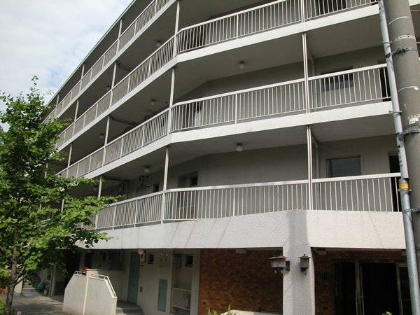 向ヶ丘コーポビアネーズの外観