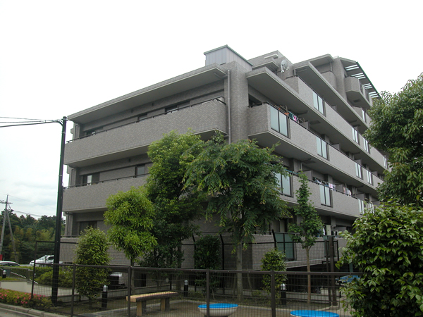 鷺沼東パーク・ホームズ　弐番館の外観