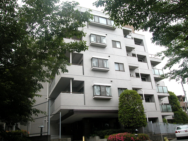 ライオンズヒルズ梶ヶ谷東の外観