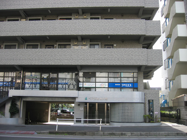 ペアズヒル八柱の外観