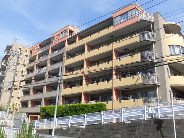 サンクタス鷺沼ヴィルドヴェールの外観