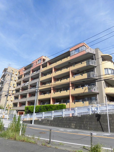 サンクタス鷺沼ヴィルドヴェールの外観