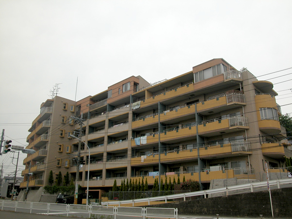 サンクタス鷺沼ヴィルドヴェールの外観