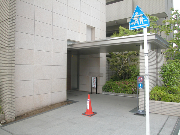 コスモザパークス野川台の外観