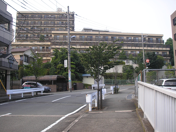 ニューウェルテラス宮前平C棟の外観