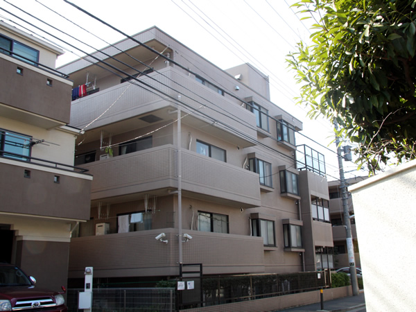 マイキャッスル宮崎台イーストコートの外観