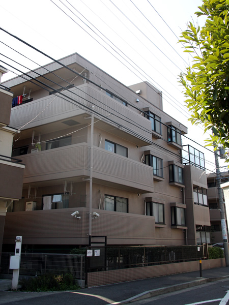 マイキャッスル宮崎台イーストコートの外観