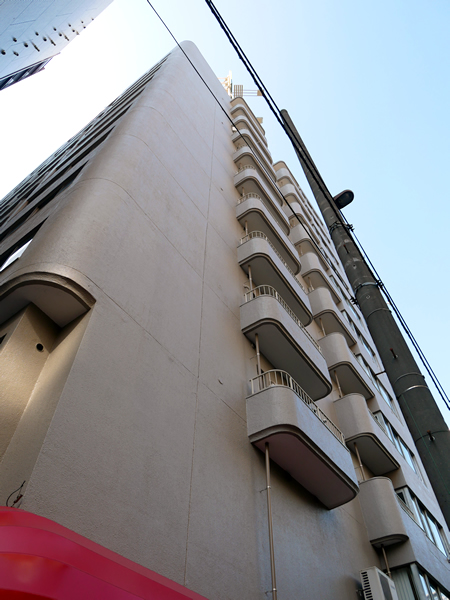 東カングランドマンションキャッスル池袋の外観