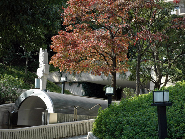 アルスあざみ野の外観