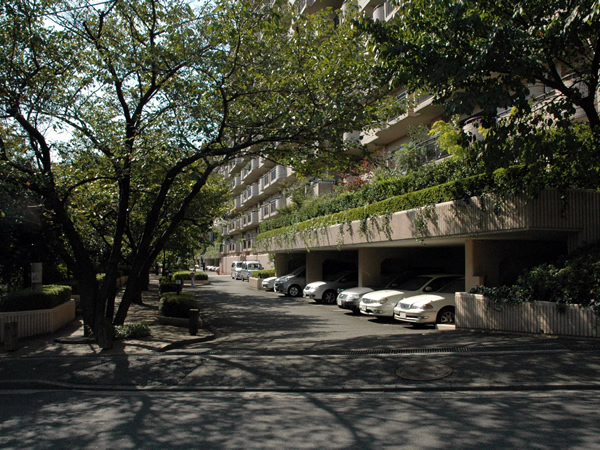 アルスあざみ野の外観