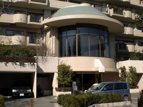 アルスあざみ野の外観