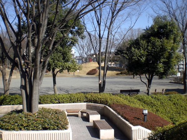 アルスあざみ野の外観