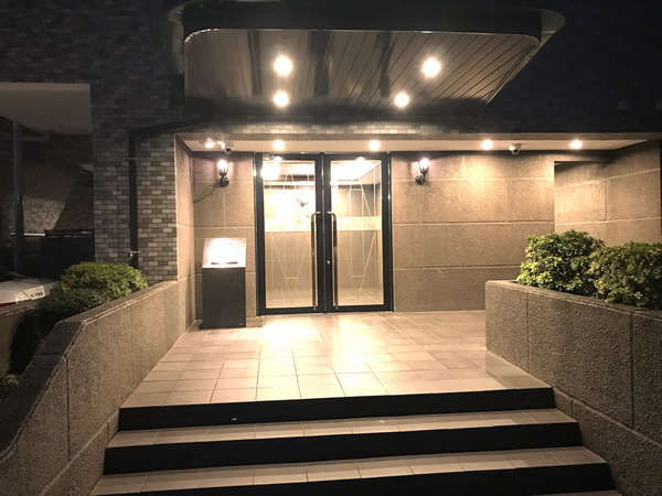 南林間パークホームズの外観