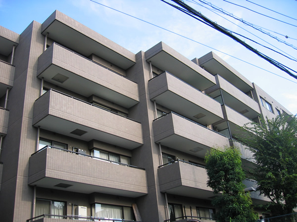 アルス鷺沼2番館の外観