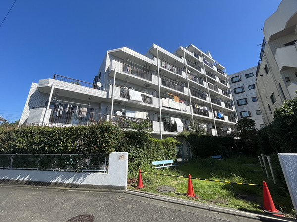 西谷三和プラザの外観