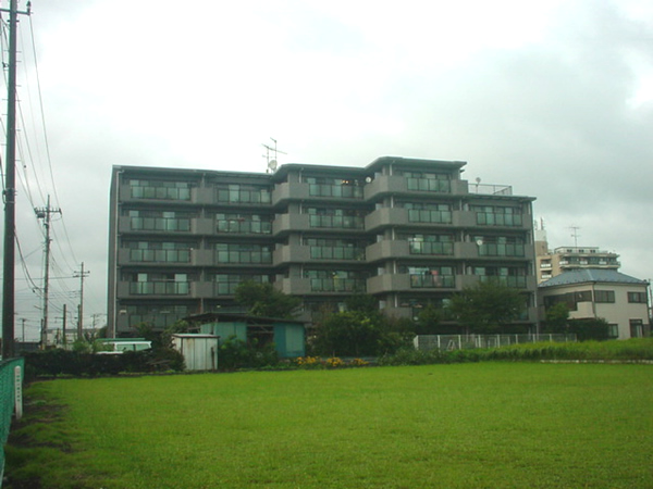 エスペランサ大和桜森の外観