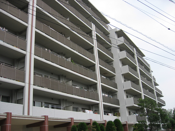 ファミールあざみ野スカーレットヒルズの外観