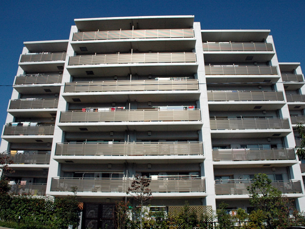 ファミールあざみ野スカーレットヒルズの外観