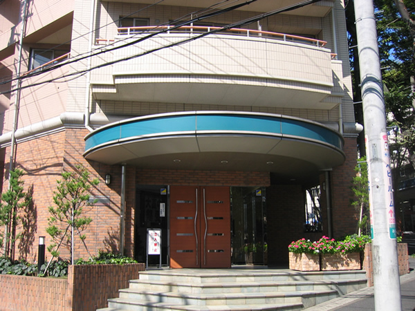 あざみ野パークハウス2番館の外観