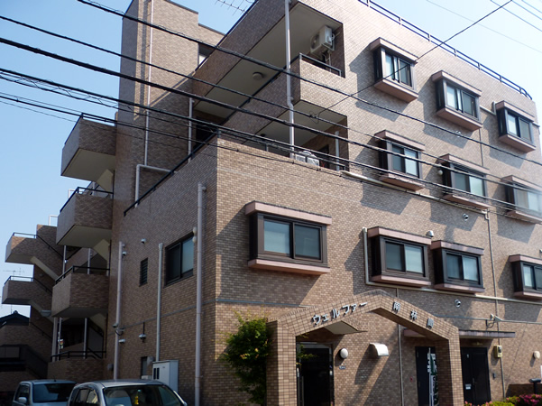 ウェルファー南林間の外観