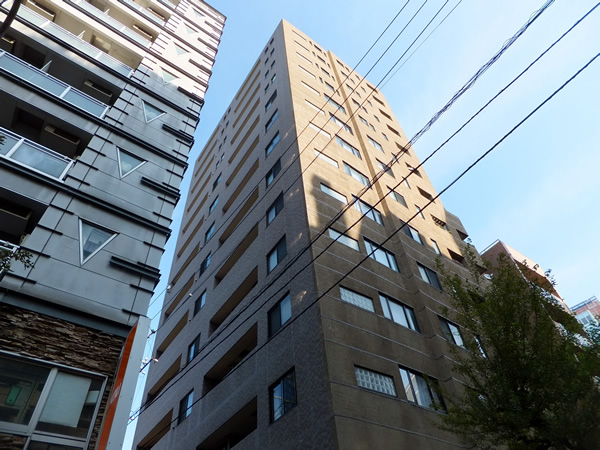 トゥールロワイヤル三軒茶屋の外観