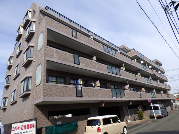 ロワールガーデン東林間の外観