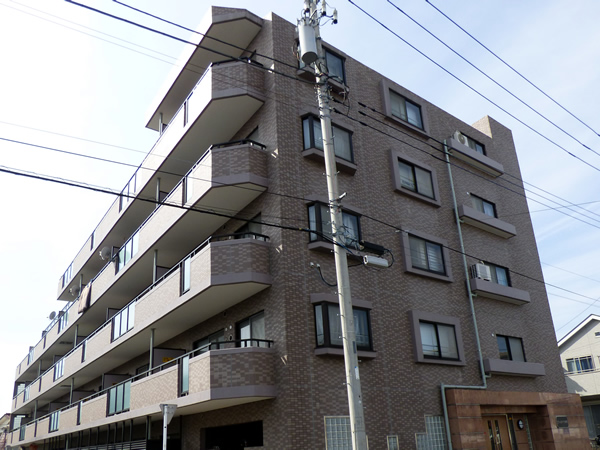 ロワールガーデン東林間の外観