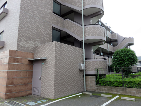 ロワールガーデン東林間の外観