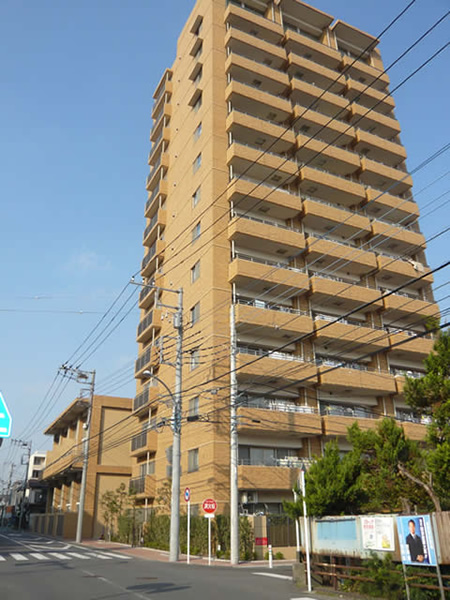 ダイアパレス鶴間2の外観