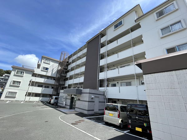 グリーンヒルズ金沢文庫の外観