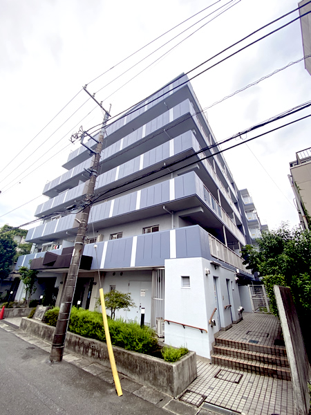 アドリーム昭島の外観